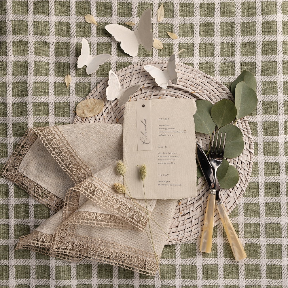 Country Lace Dinner Napkin and Patchwork Moss Linen.